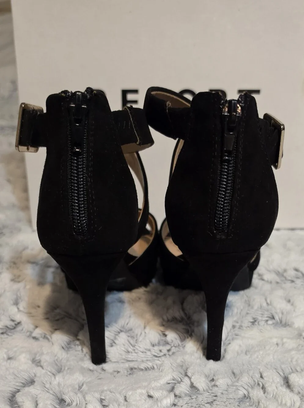 Dressy Report Black Faux Suede High Heels With Criss Cross Straps DesignSize 8.5